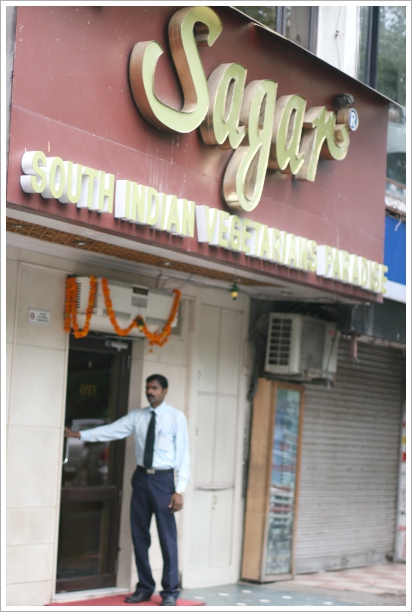 *★*南インド料理の朝食 Sagar South Indian, Delhi*★*_c0085385_19132129.jpg