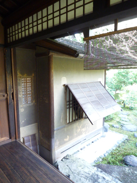 御所・拾翠亭の楽しい聞香会へ。_f0181251_1604566.jpg
