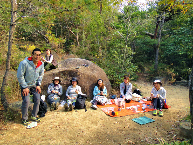 2011/11/やまぶ荒地山ハイキング_b0220886_0373659.jpg