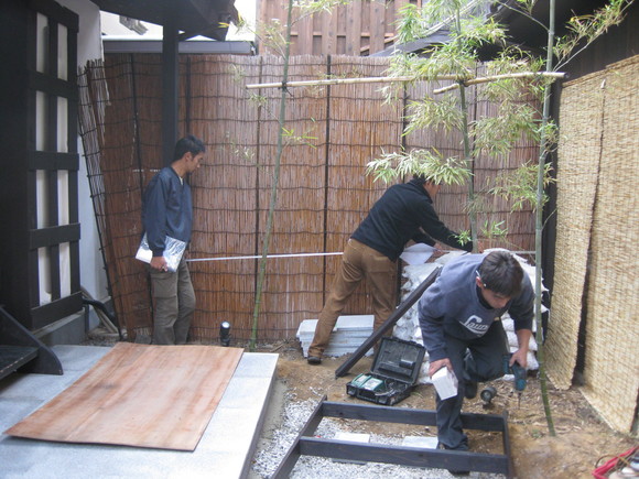 京都町屋カフェ庭工事-1-_e0128446_15555249.jpg