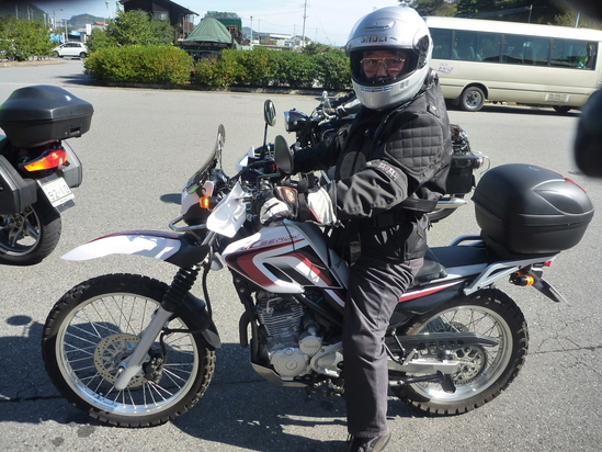 秋の日帰り温泉ツーリング(横浜の中島)_b0238789_2215022.jpg