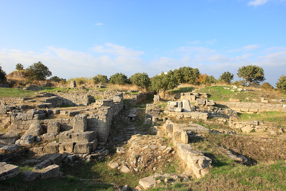 2011年10月30日～11月7日 トルコ旅行 第Ⅰ部 出発＆トロイ遺跡_c0127663_1205086.jpg