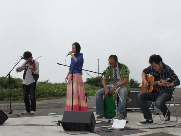 まちなかミュージックサロン~LIVE TRIP 2011-2012~_d0131668_1714144.jpg