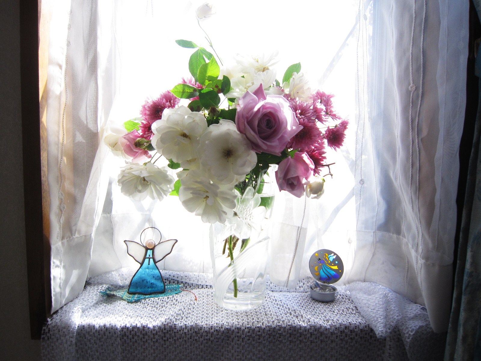 ２５６ バラと菊のアレンジメント 夏目明美作品集 油絵 水彩画