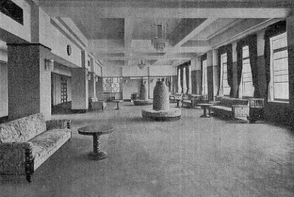 東京内幸町の仁壽生命本店(建築家・関根要太郎設計作品研究)_f0142606_1643536.jpg