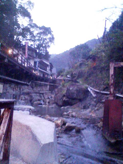 e0125811_0362243.jpg