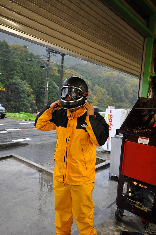 雨なのに・・・_a0159215_2314170.jpg