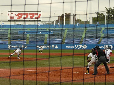 東農大（２部最下位）対順天堂大（３部優勝）　１１月１５日　東都大学野球入替戦　_b0166128_2153374.jpg