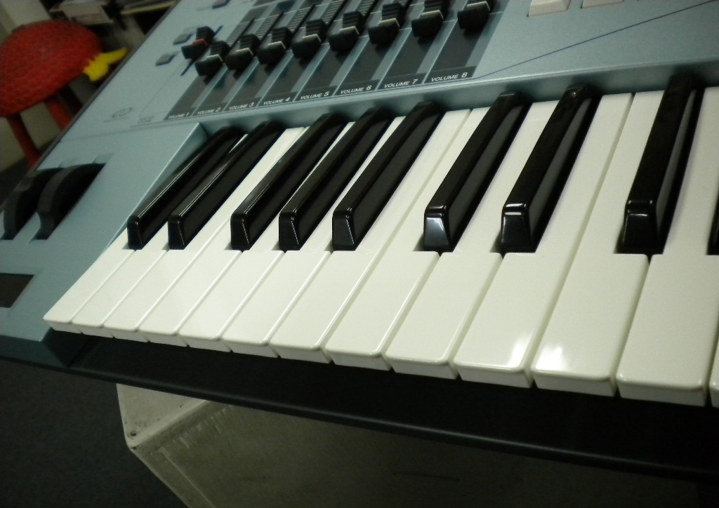 YAMAHA MOTIF XS6試奏記 : 風流音色まねゑもん YAMAHA MOTIF XS6試奏記 : 風流音色まねゑもん