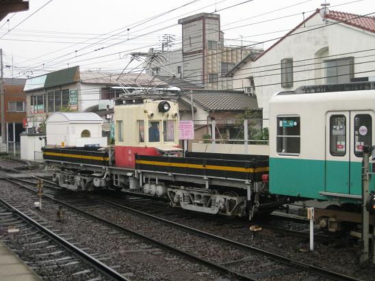 追いかけて讃岐路（１日目その２・仏生山点描～デカイチ健在なり！）_c0155803_126992.jpg