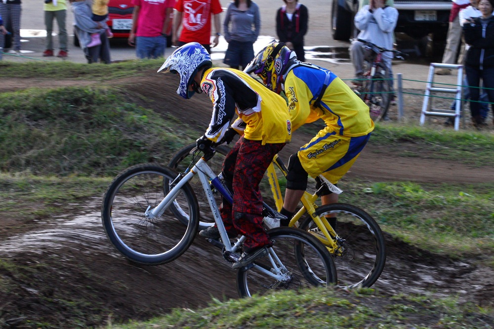 2011 JOSF 11月緑山定期戦 Vol.02 MTBエリート、エキスパート決勝_b0136231_1154445.jpg