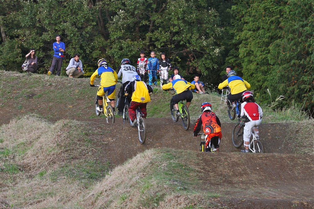 2011 JOSF 11月緑山定期戦 Vol.02 MTBエリート、エキスパート決勝_b0136231_1163241.jpg