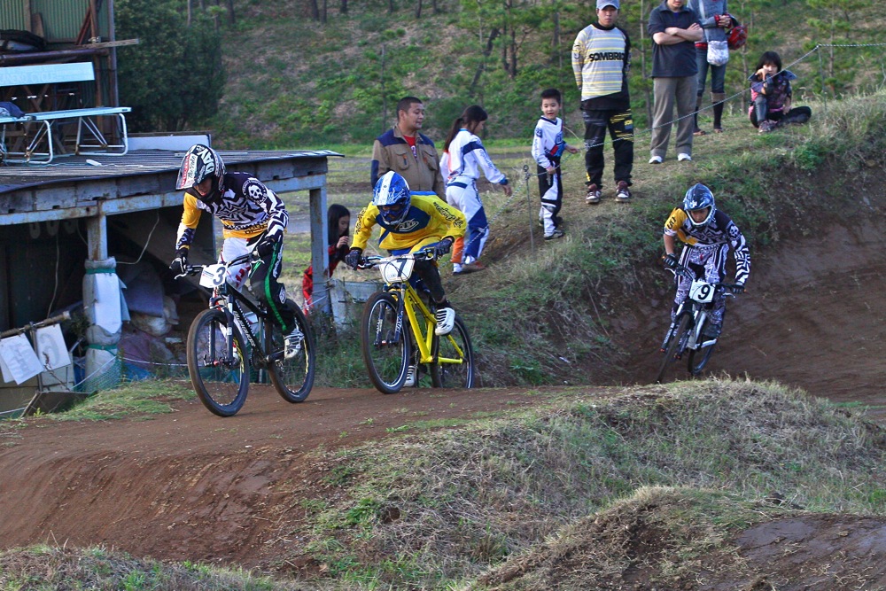 2011 JOSF 11月緑山定期戦 Vol.02 MTBエリート、エキスパート決勝_b0136231_151514.jpg