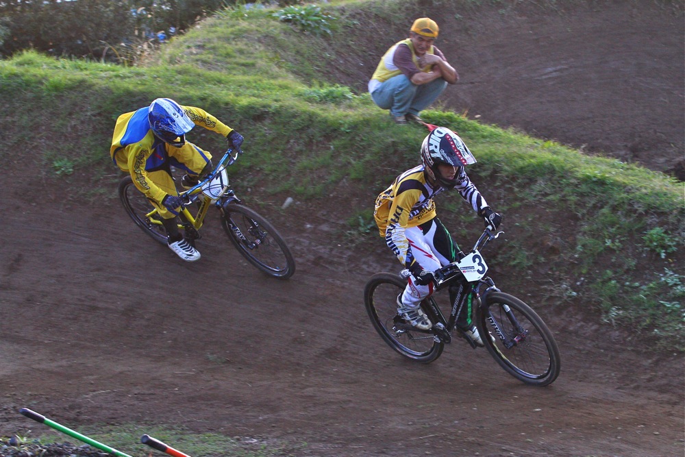 2011 JOSF 11月緑山定期戦 Vol.02 MTBエリート、エキスパート決勝_b0136231_153161.jpg