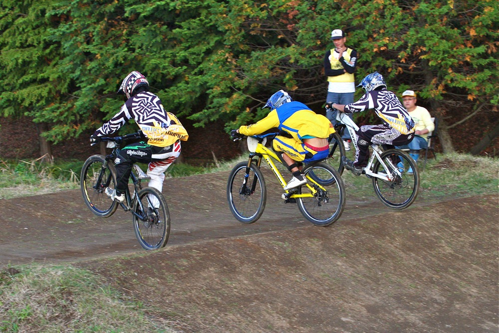 2011 JOSF 11月緑山定期戦 Vol.02 MTBエリート、エキスパート決勝_b0136231_155498.jpg