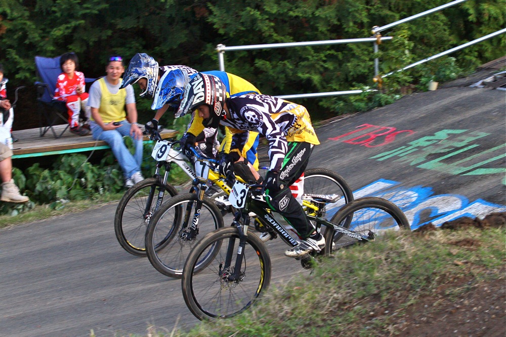 2011 JOSF 11月緑山定期戦 Vol.02 MTBエリート、エキスパート決勝_b0136231_16010.jpg