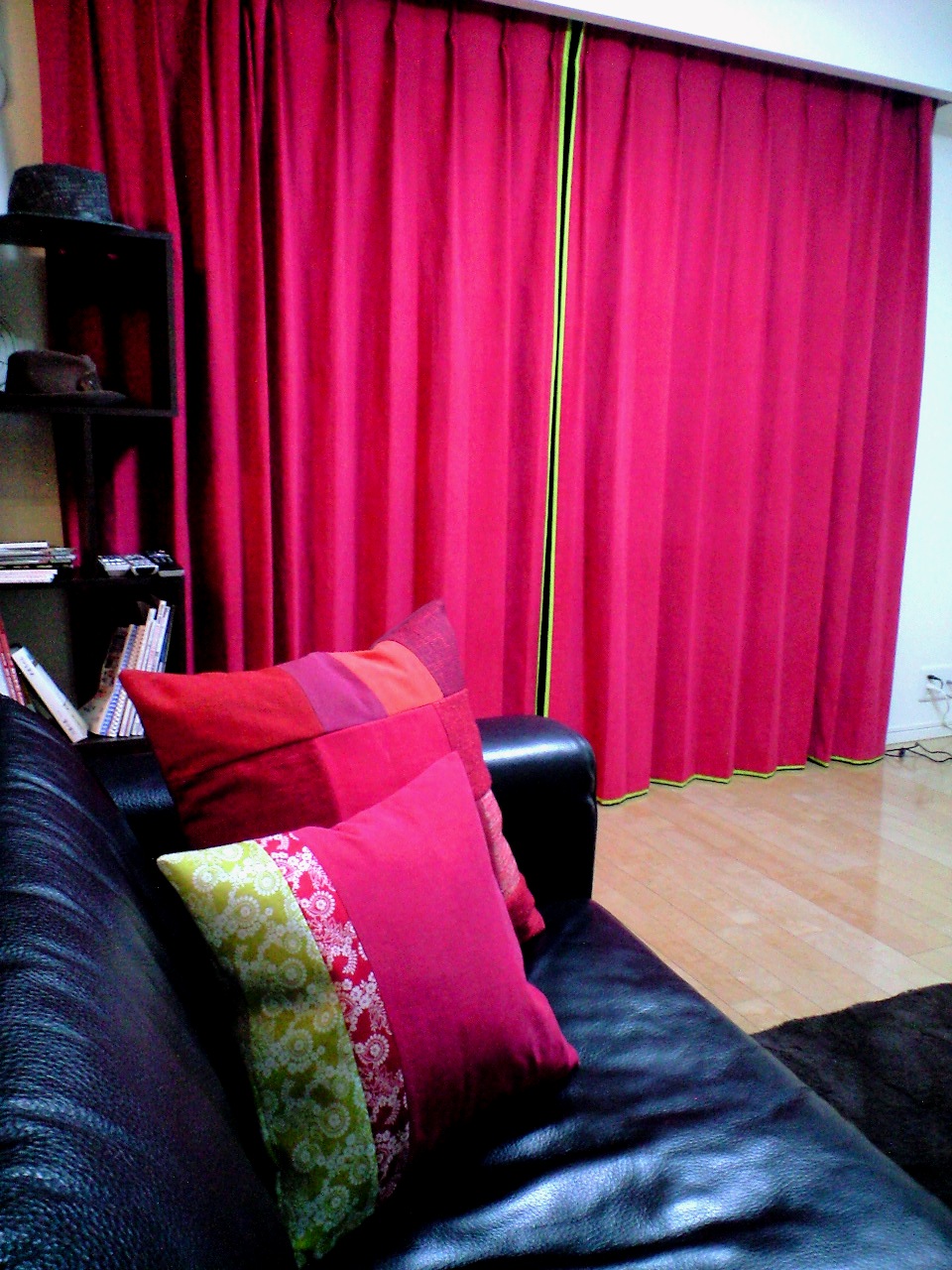 Red Curtains Project_c0157866_11435797.jpg