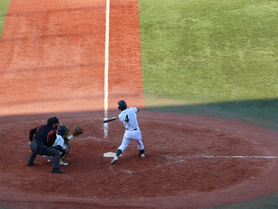 順天堂大（３部優勝）対東農大（２部最下位）　１１月１６日　東都大学野球入替戦　_b0166128_18563889.jpg