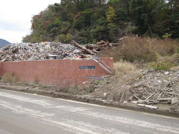 女川原発オフサイトセンター_b0219534_0102013.jpg