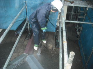 塗装工事の準備_f0031037_2272657.jpg