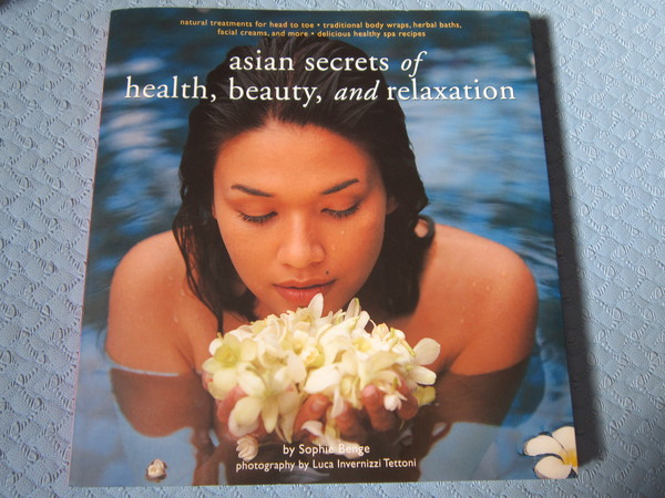 JAMU – The ancient Indonesian art of herbal healing_e0255396_14183120.jpg