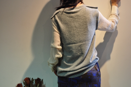 繊細なディテール・・・・phillip lim_e0127399_18544354.jpg
