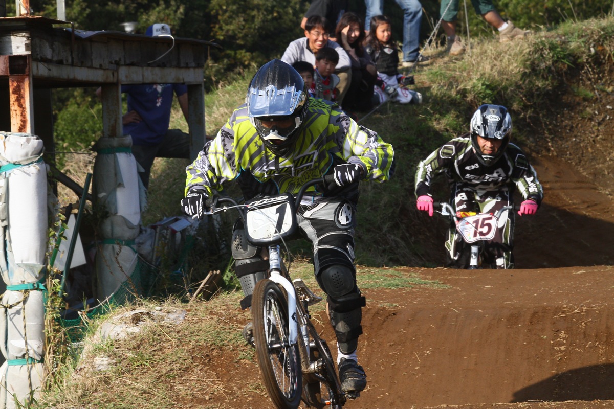 2011 JOSF 11月 緑山定期戦 vol.07 予選モト その2_b0136231_0563978.jpg