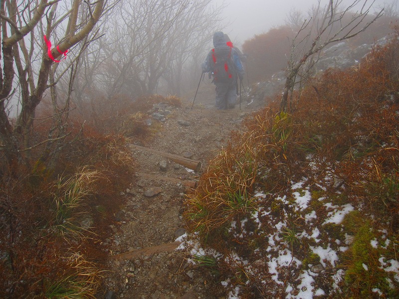 三嶺　新登山道コース　　 2011年10月の遭難コース_b0124306_18314242.jpg