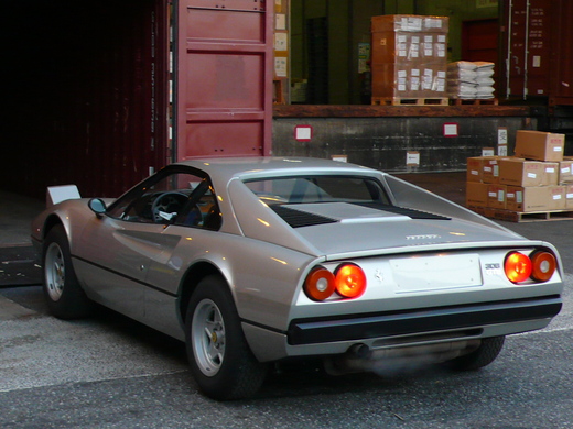 Anconaからの308GTB _a0129711_23234515.jpg