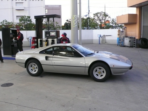 Anconaからの308GTB _a0129711_23302296.jpg