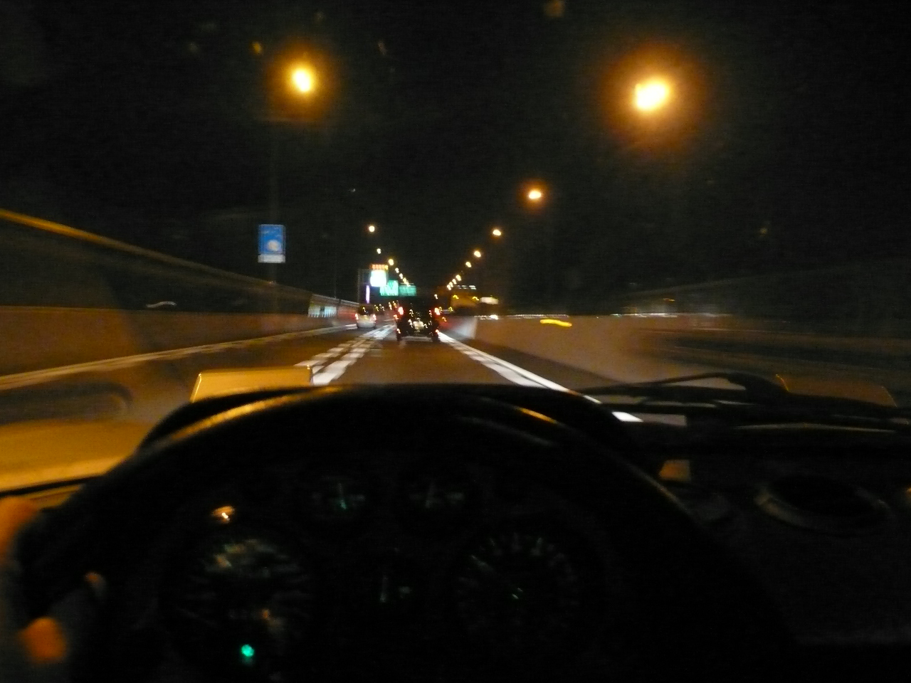 Anconaからの308GTB _a0129711_2331830.jpg