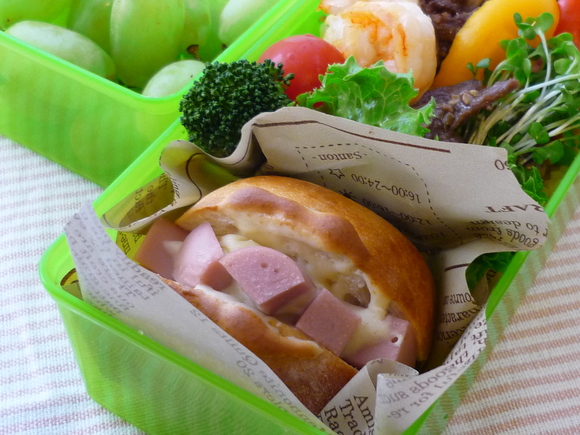 コストコのディナーロールとプルコギビーフでお弁当 おうち大好き