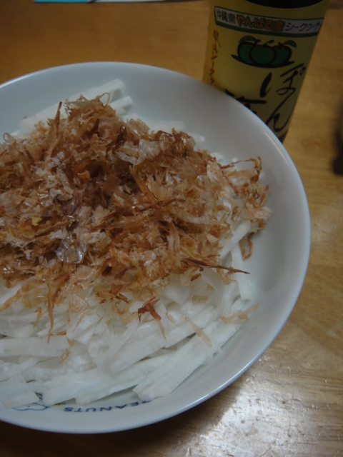 ハヤシライス、ミートソース風ハッシュドビーフのパスタ、ハヤシと牛丼の合いがけに具沢山豚汁です。_c0225997_2017226.jpg