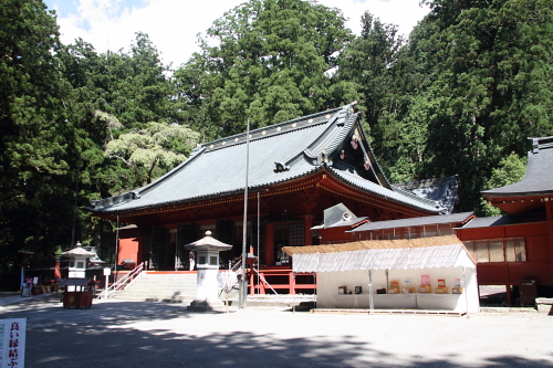 二荒山神社へ_c0119036_1949155.jpg