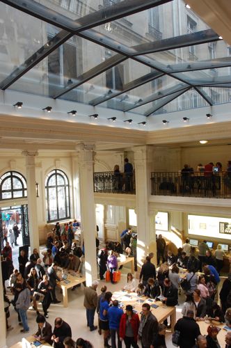 Apple Store Opéra Paris_e0133096_2112434.jpg