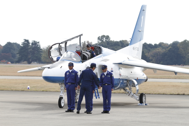 岐阜基地航空祭 2011　【ブルーインパルス】_d0108063_1791557.jpg