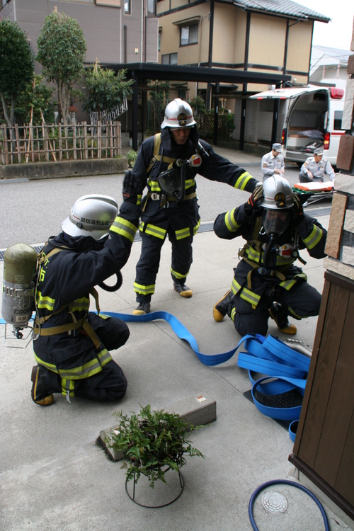 消防訓練。_d0180229_20125694.jpg