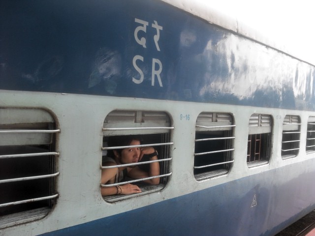 インド。電車編。_e0113121_2233910.jpg