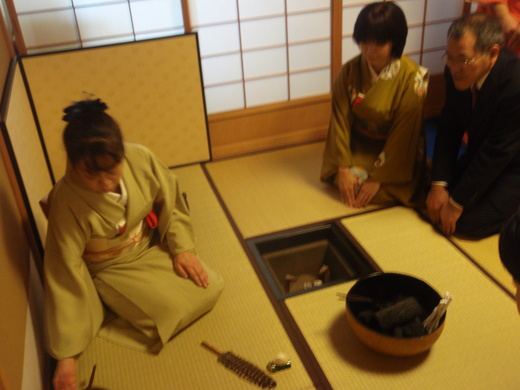翼委員会 炉開きの茶事_a0099459_182596.jpg