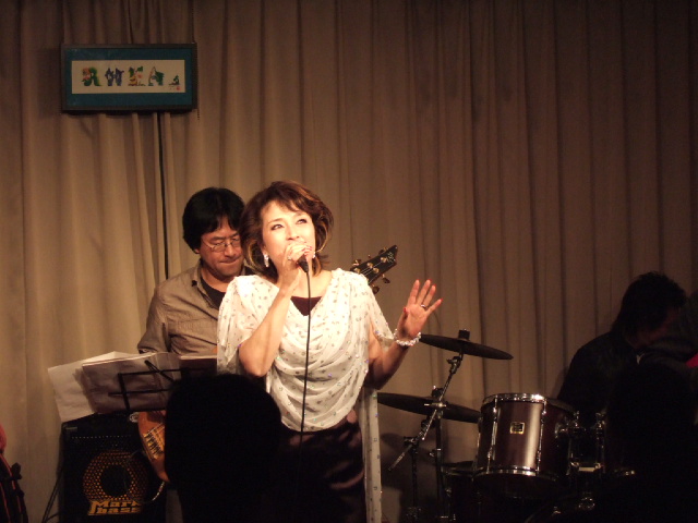 c0229062_1644441.jpg