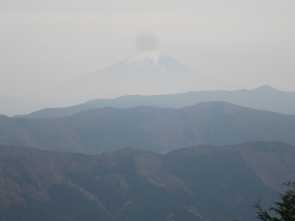 御岳~大岳山ハイキング_b0219170_1128525.jpg