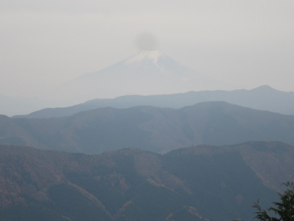 御岳～大岳山ハイキング_b0219170_1128525.jpg