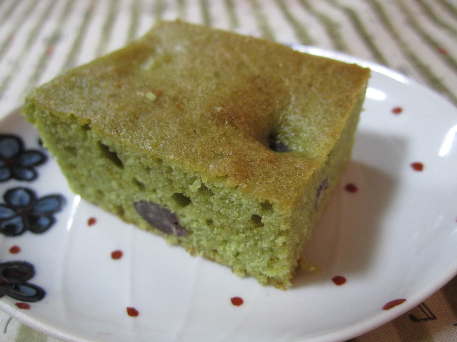 甘納豆入り抹茶パウンドケーキ たべる Happy 甘納豆入り抹茶パウンドケーキ たべる Happy