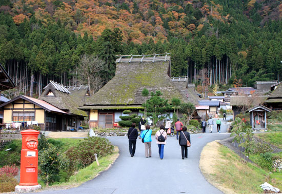 美山町 かやぶきの里 秋色_e0048413_1848056.jpg