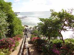 2011年8月、ジャカルタから最後のバリ旅行　AYANA Rock Bar_c0108646_15233562.jpg