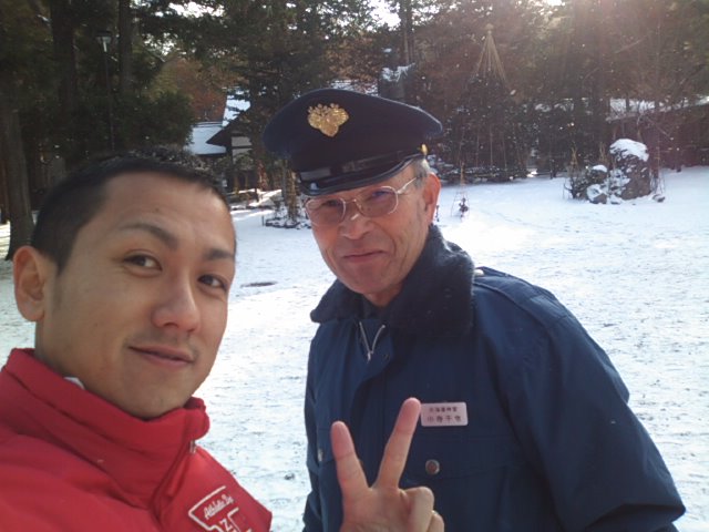 ランクル TOMMY札幌店 12月1日 月初、神宮参拝!_b0127002_21325869.jpg