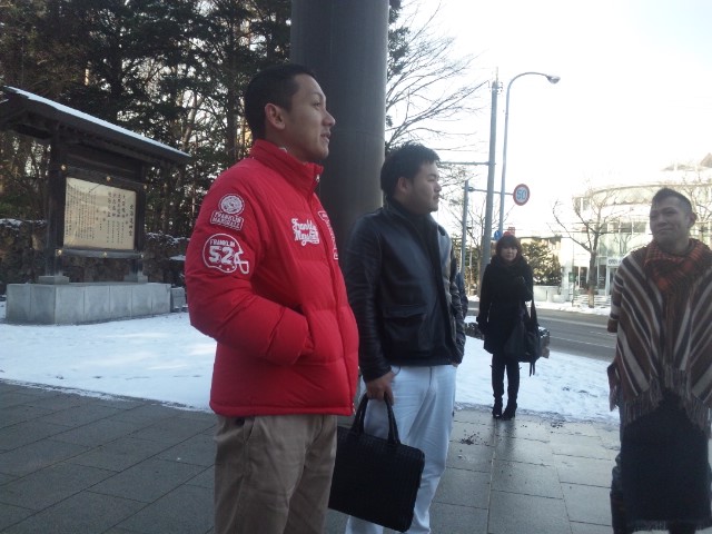 ランクル TOMMY札幌店 12月1日 月初、神宮参拝!_b0127002_21381854.jpg