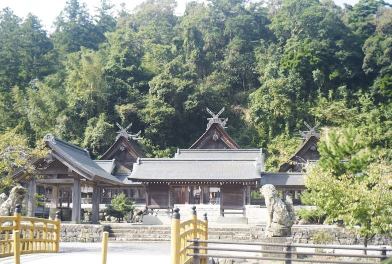 神社巡り_b0212922_14284432.jpg