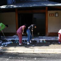 京都要庵歳時記「平成２３年霜月　要庵玄関のしつらい」金柑・乙女椿・柚子（２）_d0033734_171770.jpg