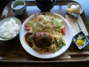 打上げランチ_f0128475_1033540.gif